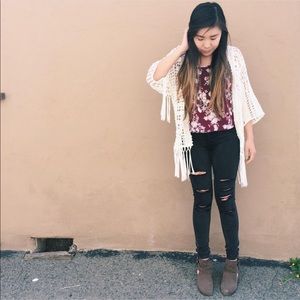 ✨ Cute boho crochet fringe cardigan ✨